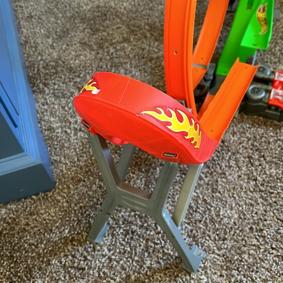 Hot Wheel Track 🔥 - Picture 4 of 6
